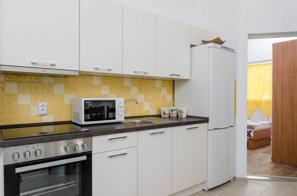 Apartments Mokalo Orebic Luaran gambar